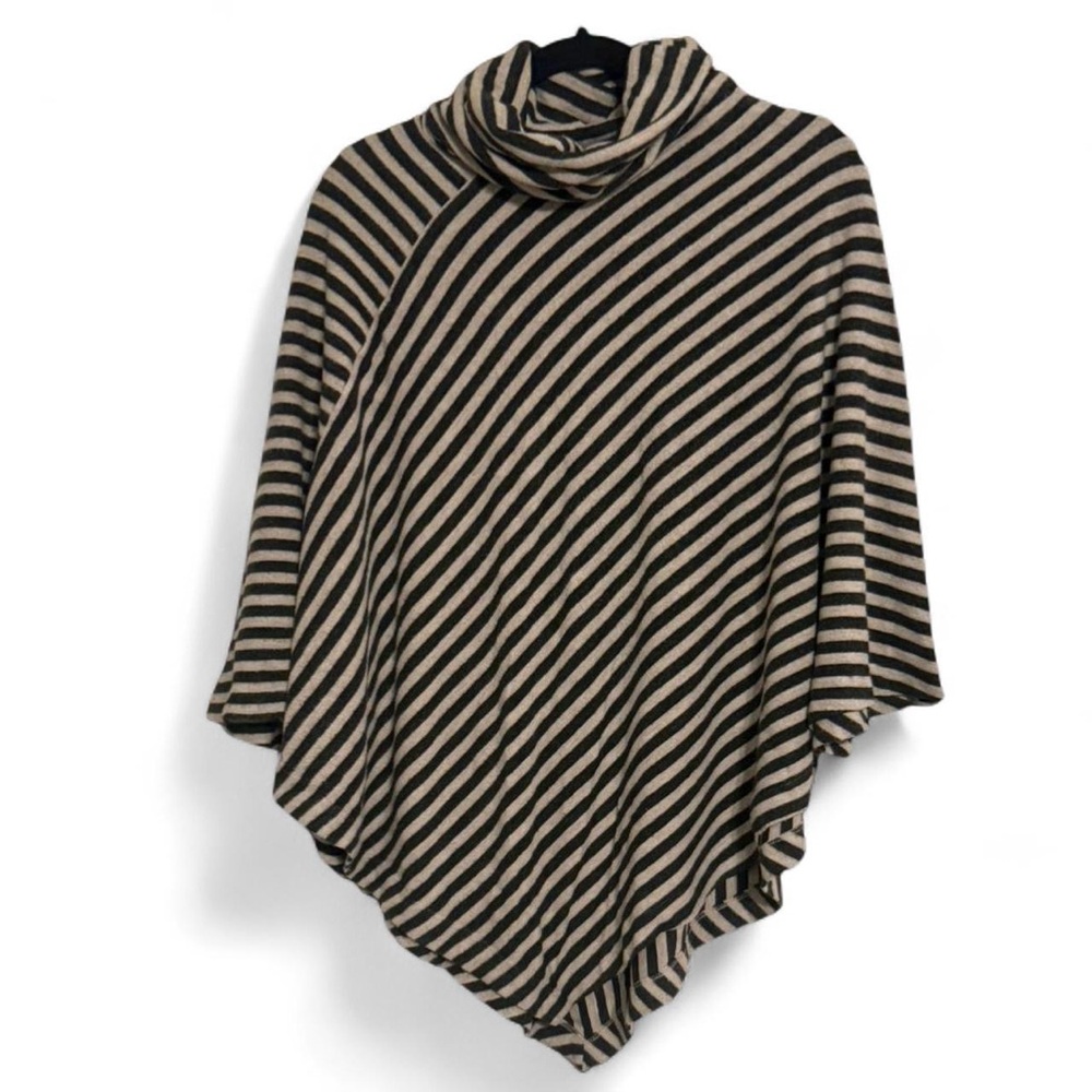 NWOT Capote Cowl Neck Bamboo Fleece Striped Poncho in Black and Cream
